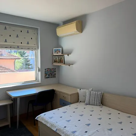 Spacious Modern Centre Appartement *