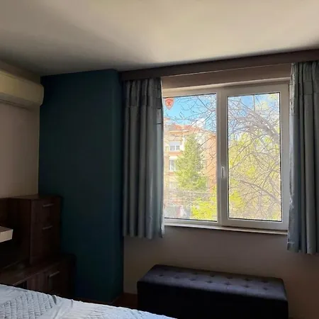 Spacious Modern Centre Appartement *